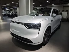 2025 Aito M8 EREV Max 37kWh 6-seat 192-line LiDAR, белый — фото 2