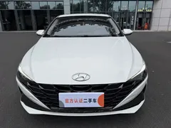 2023 Hyundai Elantra 1.5L CVT LUX Premium, белый — фото 2