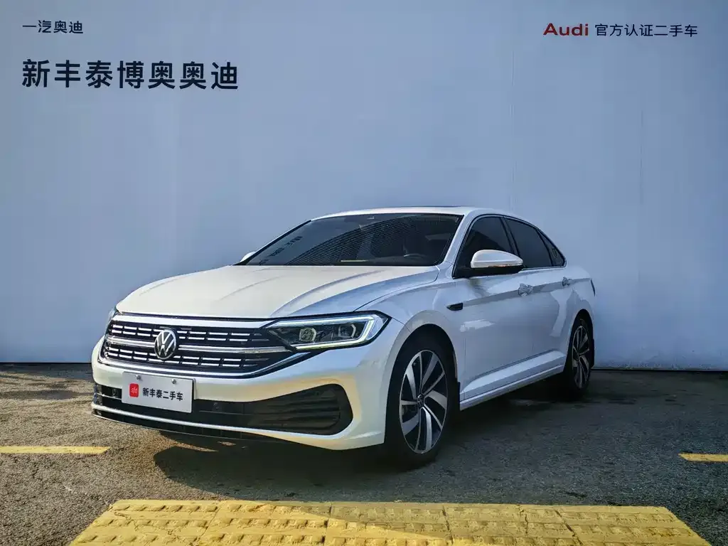 2023 Volkswagen Sagitar 300TSI DSG