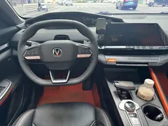 2022 Changan UNI-V 1.5T — фото 8
