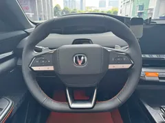 2022 Changan UNI-V 1.5T — фото 17