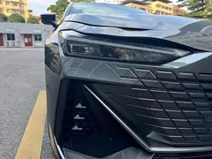 2022 Changan UNI-V 1.5T — фото 39