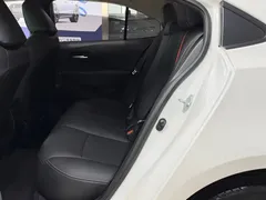 2023 Toyota Corolla 1.2T Pioneer, белый — фото 12