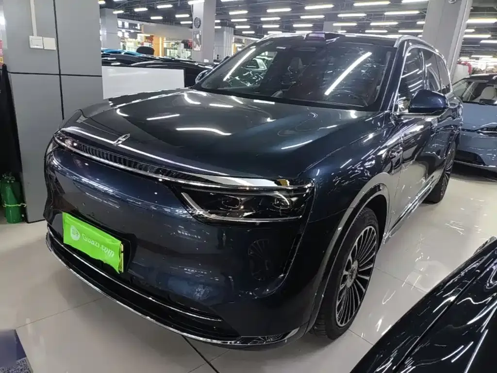 2025 Aito M8 EREV Ultra 53.4kWh 5-seat 192-line LiDAR