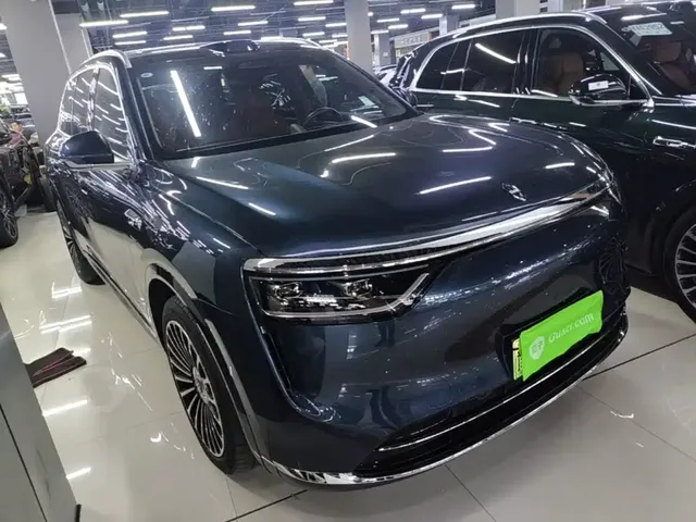 2025 Aito M8 EREV Ultra 53.4kWh 5-seat 192-line LiDAR