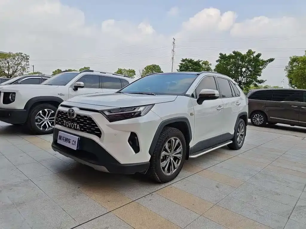 2023 Toyota RAV4 2.0L CVT 2WD 20th Anniversary Platinum