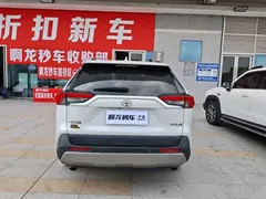 2023 Toyota RAV4 2.0L CVT 2WD 20th Anniversary Platinum, белый — фото 4