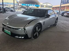2025 Xpeng P7 702 Long Range Ultra — фото 2