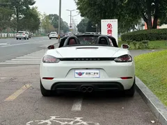 2020 Porsche 718 Boxster 2.0T, белый — фото 5