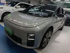 2025 Li Auto i6 4WD Standard — фото 1