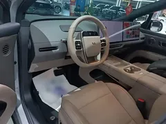 2025 Li Auto i6 4WD Standard — фото 10
