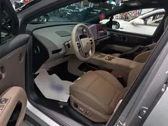2025 Li Auto i6 4WD Standard — фото 15