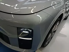 2025 Li Auto i6 4WD Standard — фото 24
