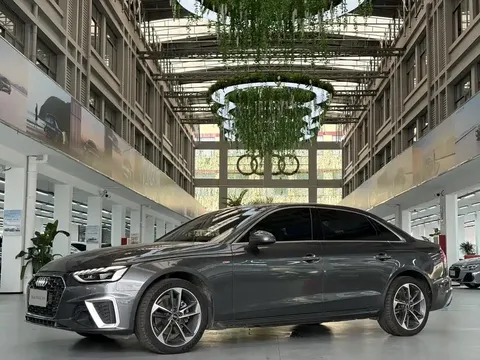 2022 Audi A4L 40 TFSI Fashion Dynamic