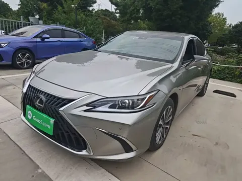 2021 Lexus ES 200 Luxury