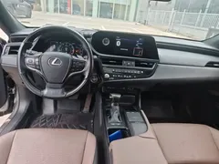 2021 Lexus ES 200 Luxury — фото 10