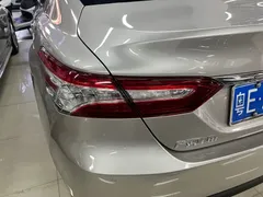 2021 Toyota Camry 2.0G Luxury, белый — фото 12