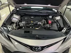 2021 Toyota Camry 2.0G Luxury, белый — фото 14