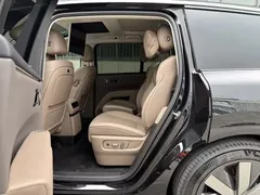 2025 Li Auto i8 Standard, чёрный — фото 4