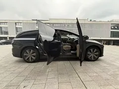 2025 Li Auto i8 Standard, чёрный — фото 8