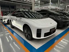 2025 Li Auto i6 2WD Standard, белый — фото 2