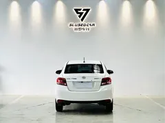 2022 Toyota Yaris L Zhixiang L 1.5L CVT Leading Plus, белый — фото 8