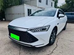 2024 BYD Qin PLUS Honor DM-i PHEV 55km Leading, белый — фото 1