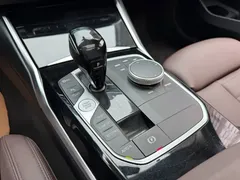 2021 BMW 3 Series 320Li M Sport Package, белый — фото 9