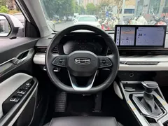 2022 Geely Emgrand L 1.4T CVT Ultimate, белый — фото 14