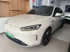 2025 Aito M5 EREV Ultra 2WD, белый — фото 1