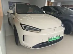 2025 Aito M5 EREV Ultra 2WD, белый — фото 3