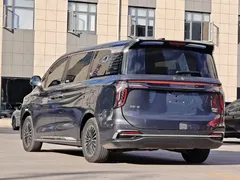 2026 Hongqi HQ9 2.0T 4WD Premium — фото 5