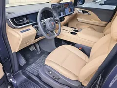 2026 Hongqi HQ9 2.0T 4WD Premium — фото 13
