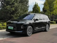 2026 Nio ES8 6-seat Executive Luxury, чёрный — фото 2