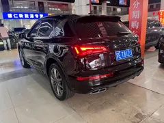 2022 Audi Q5L 45T Luxury Dynamic, чёрный — фото 6