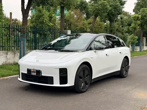 2025 Li Auto i6 2WD Standard