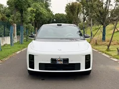 2025 Li Auto i6 2WD Standard, белый — фото 2