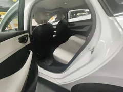 2025 BYD Seal 05 PHEV 120KM Smart Driving Flagship, белый — фото 2