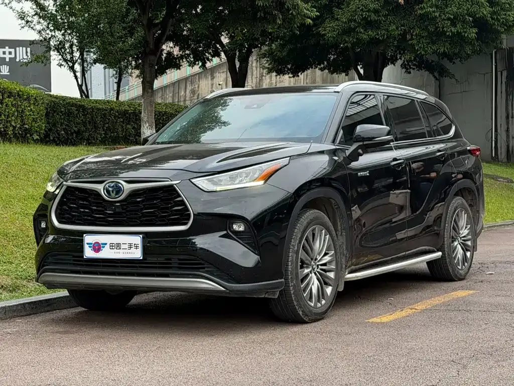 2023 Toyota Highlander 2.5L Hybrid 4WD Luxury 7-seat