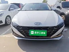 2021 Hyundai Elantra 1.5L CVT LUX Premium, белый — фото 3