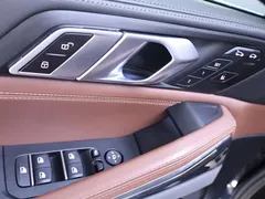 2023 BMW X6 Premium M Sport Package, чёрный — фото 17