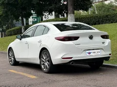 2021 Mazda 3 2.0L AT, белый — фото 4