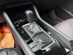 2021 Mazda 3 2.0L AT, белый — фото 9