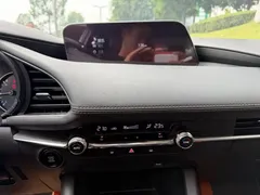 2021 Mazda 3 2.0L AT, белый — фото 10
