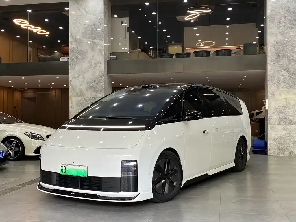 2025 Li Auto MEGA Home