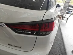 2020 Lexus RX 300 2WD Elite, белый — фото 8