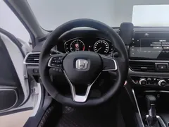 2022 Honda Accord 260TURBO Luxury, белый — фото 15