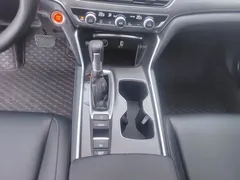2022 Honda Accord 260TURBO Luxury, белый — фото 16