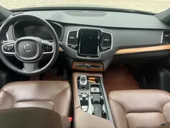 2022 Volvo XC90 7-seat, чёрный — фото 5