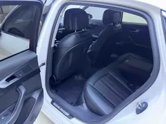 2022 Audi A4L 35 TFSI Fashion Sport, белый — фото 10